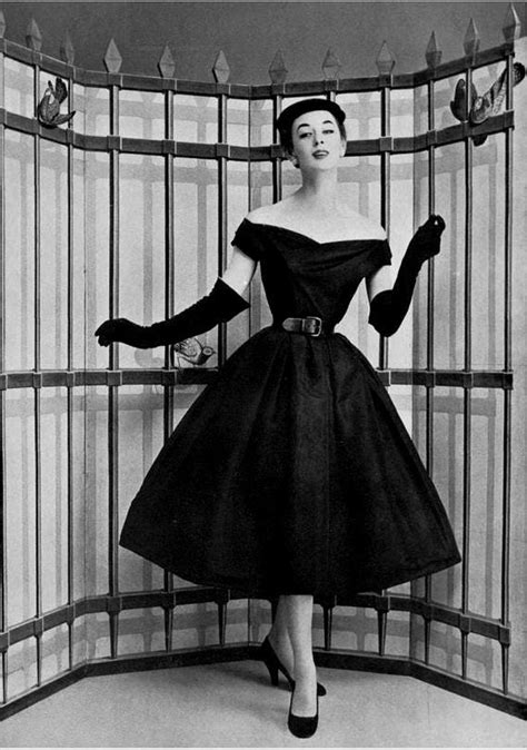 dior 1950s fashion|dior's new look 1950.